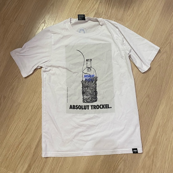 Absolut Vodka T-shirt - Picture 3 of 3
